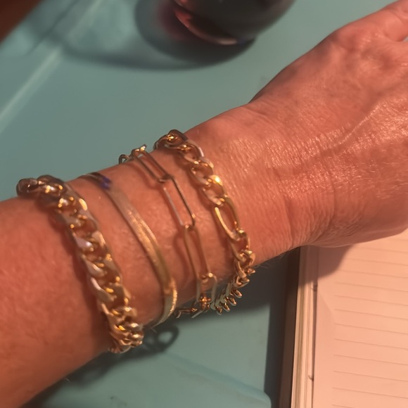 Gorgeous Gold Chain Layered Bracelet Set - 4 total - Picture 3 of 4